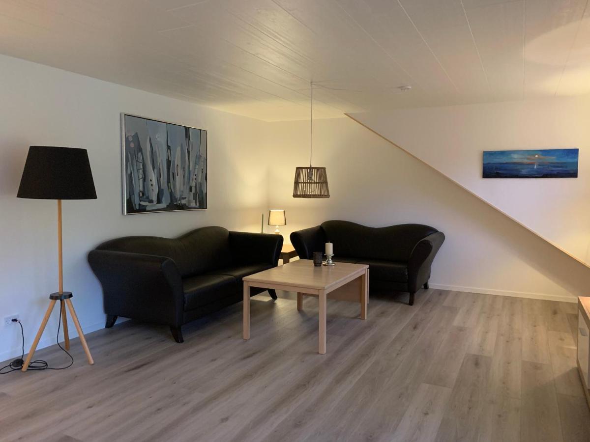 Spacious Apartment On N.P.Gota 8A, Klaksvík Exterior foto